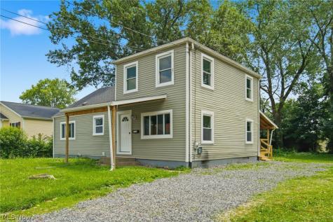 2116 25th Street NE Canton OH 44705