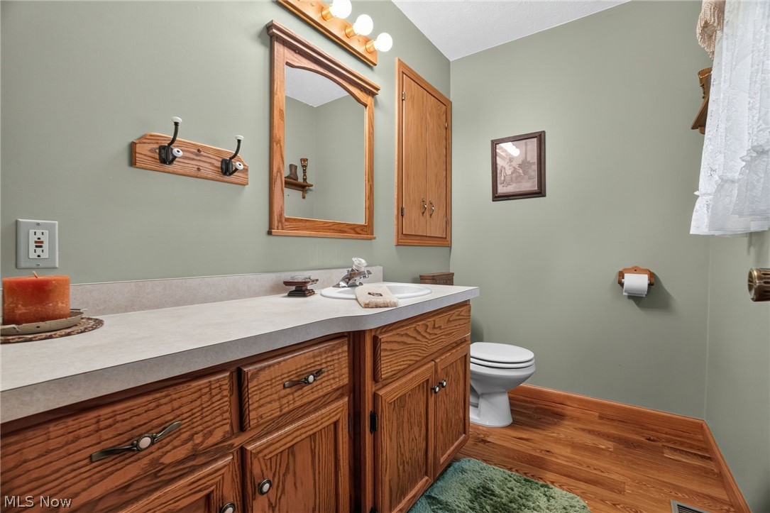 7380 Fieldstone Avenue Conneaut OH 44030