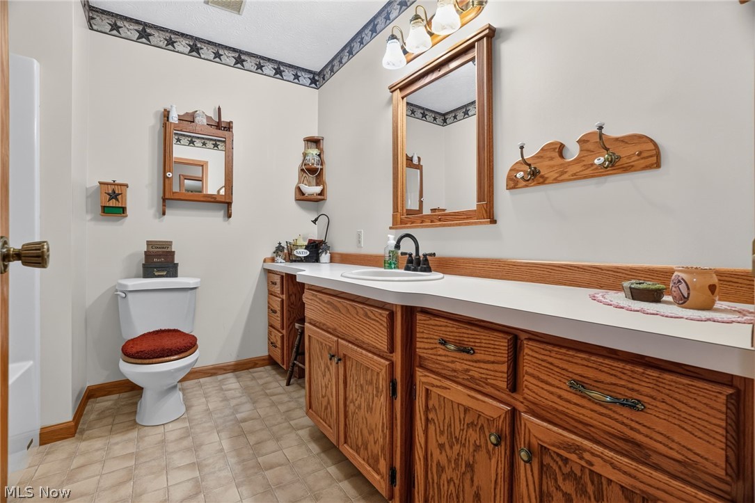 7380 Fieldstone Avenue Conneaut OH 44030