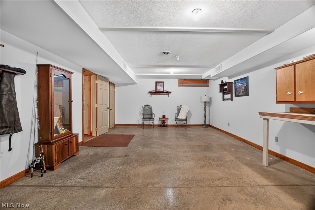 7380 Fieldstone Avenue Conneaut OH 44030