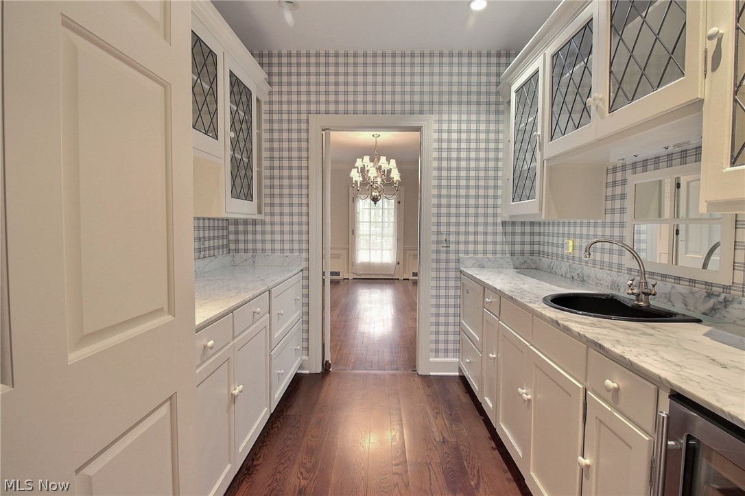 2710 Chesterton Road Shaker Heights OH 44122
