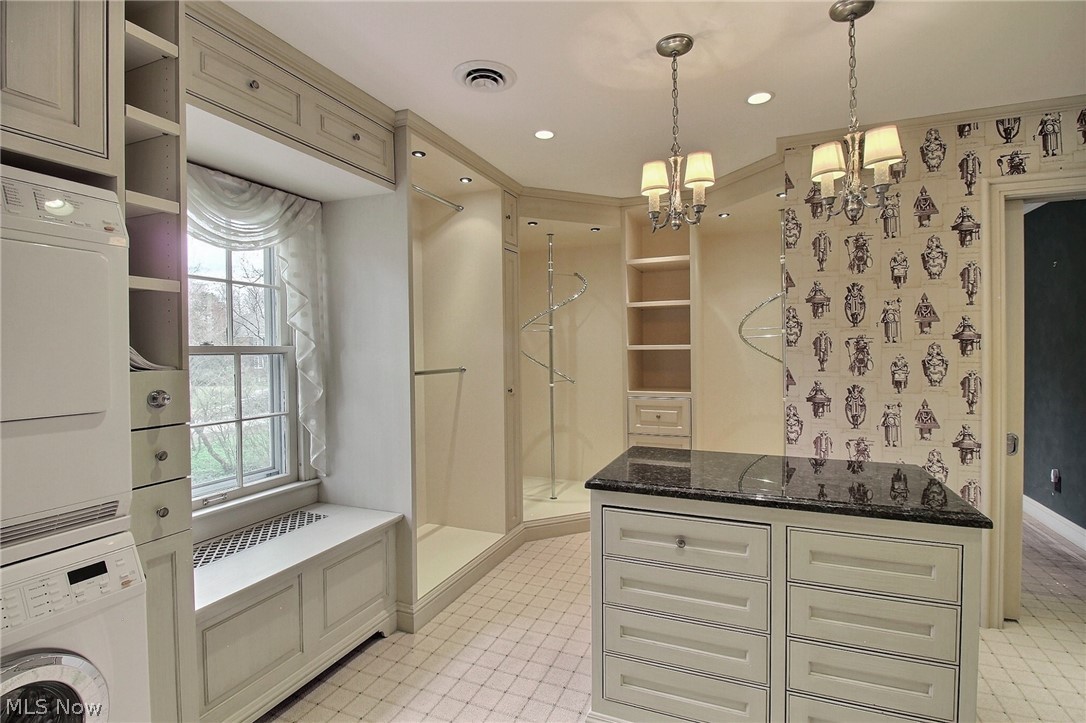 2710 Chesterton Road Shaker Heights OH 44122