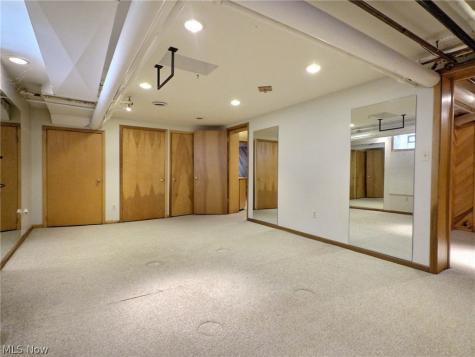 2710 Chesterton Road Shaker Heights OH 44122