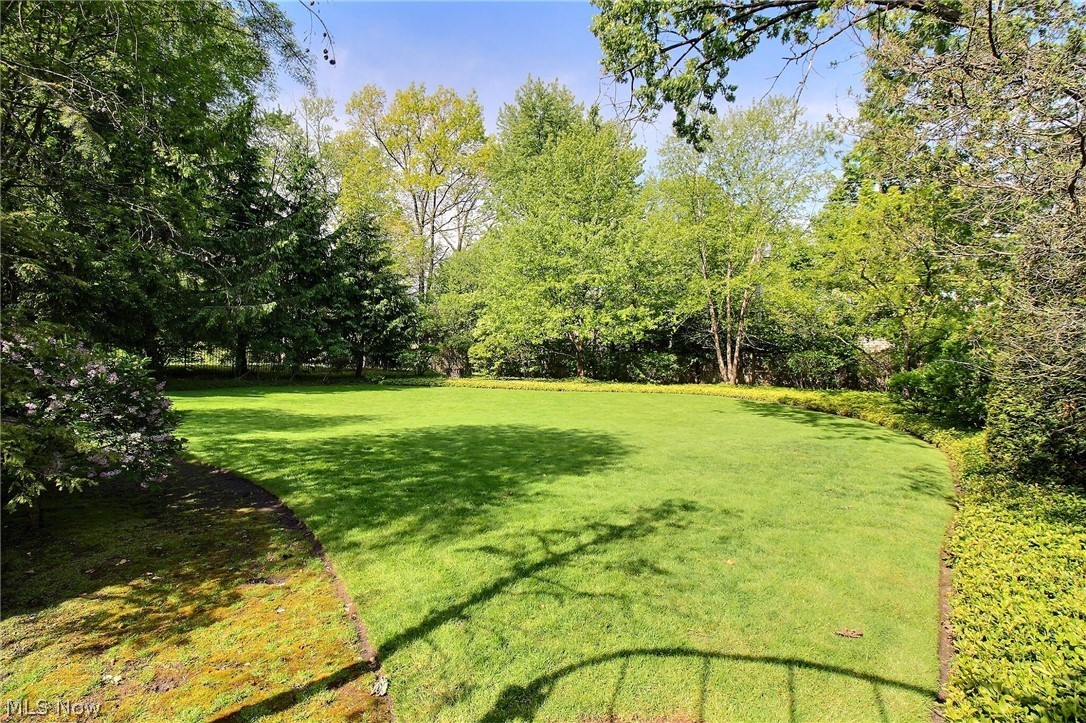 2710 Chesterton Road Shaker Heights OH 44122