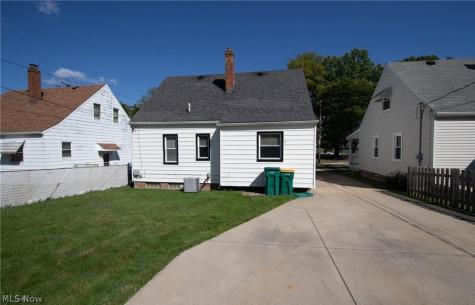 5640 E 141st Street Maple Heights OH 44137