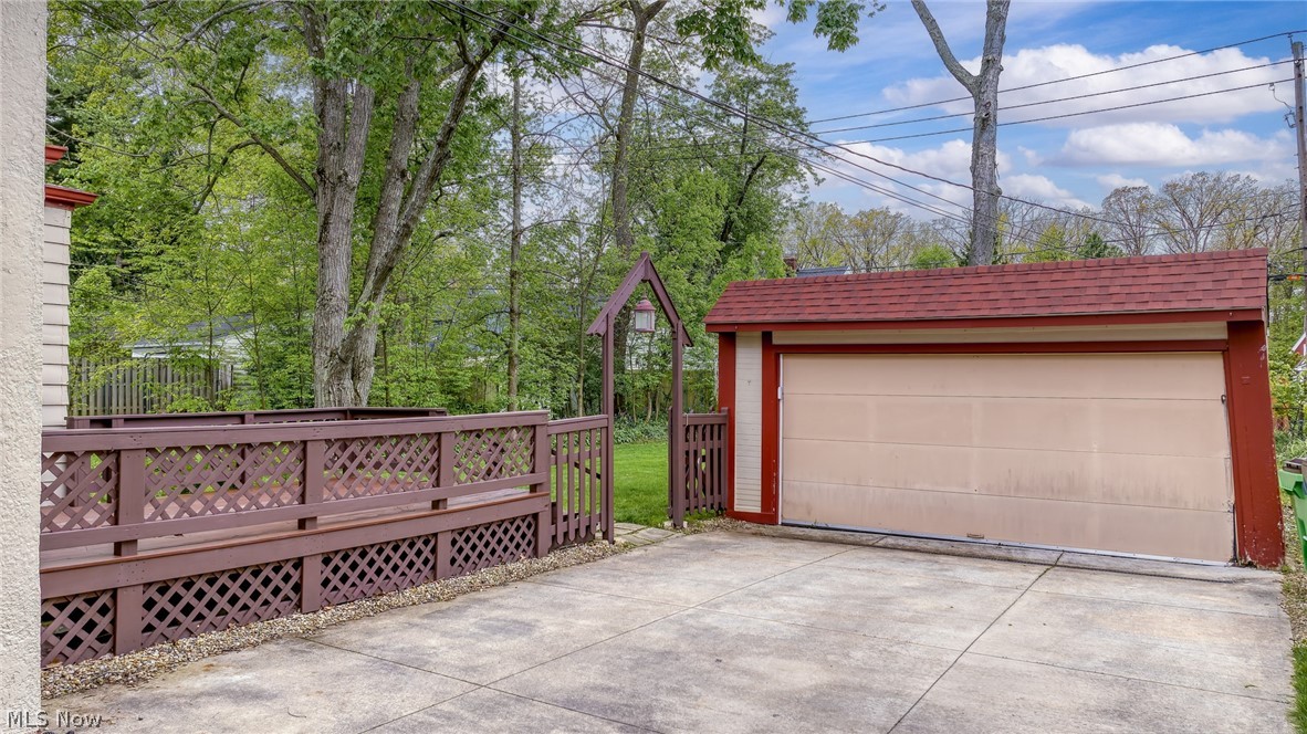 1620 Oakmount Road South Euclid OH 44121