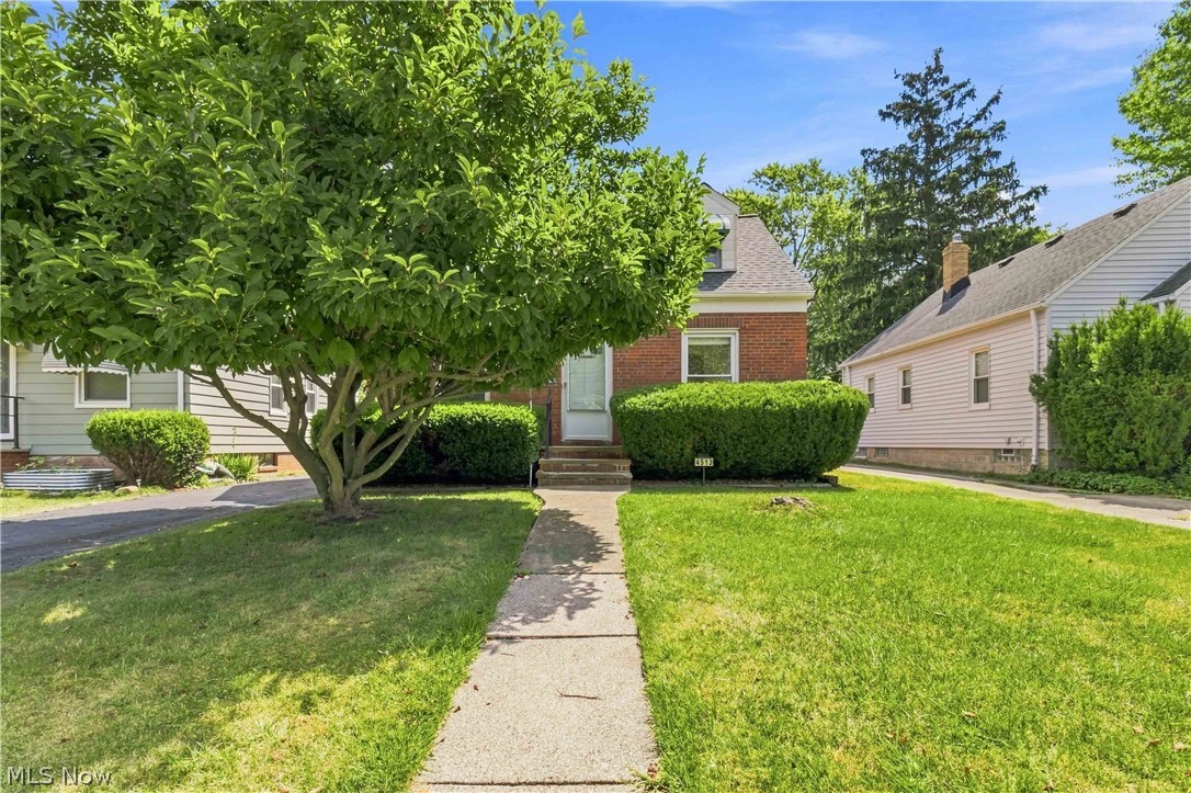 4513 W 157th Street Cleveland OH 44135