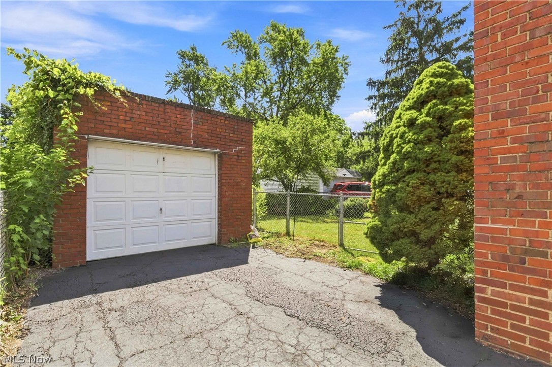 4513 W 157th Street Cleveland OH 44135