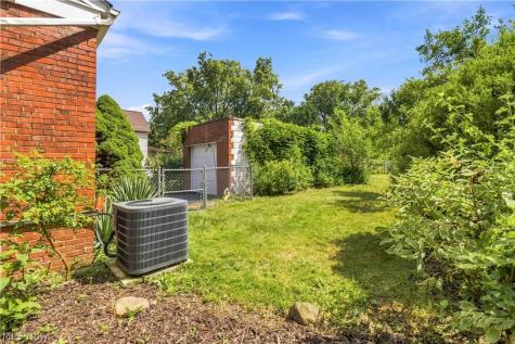 4513 W 157th Street Cleveland OH 44135