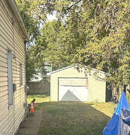 7404 Wentworth Avenue Cleveland OH 44102