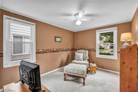 18813 Parkmount Cleveland OH 44135