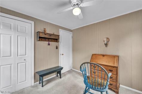 18813 Parkmount Cleveland OH 44135