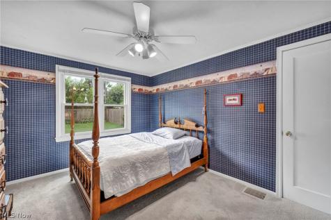 18813 Parkmount Cleveland OH 44135