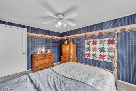 18813 Parkmount Cleveland OH 44135