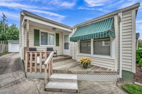 18813 Parkmount Cleveland OH 44135
