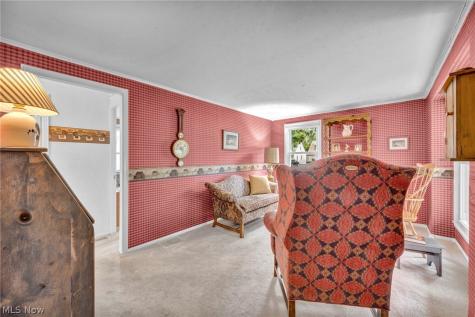18813 Parkmount Cleveland OH 44135