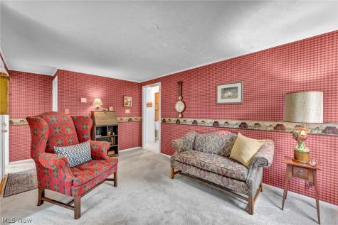 18813 Parkmount Cleveland OH 44135