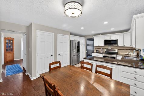 2393 Glen Valley Drive Westlake OH 44145