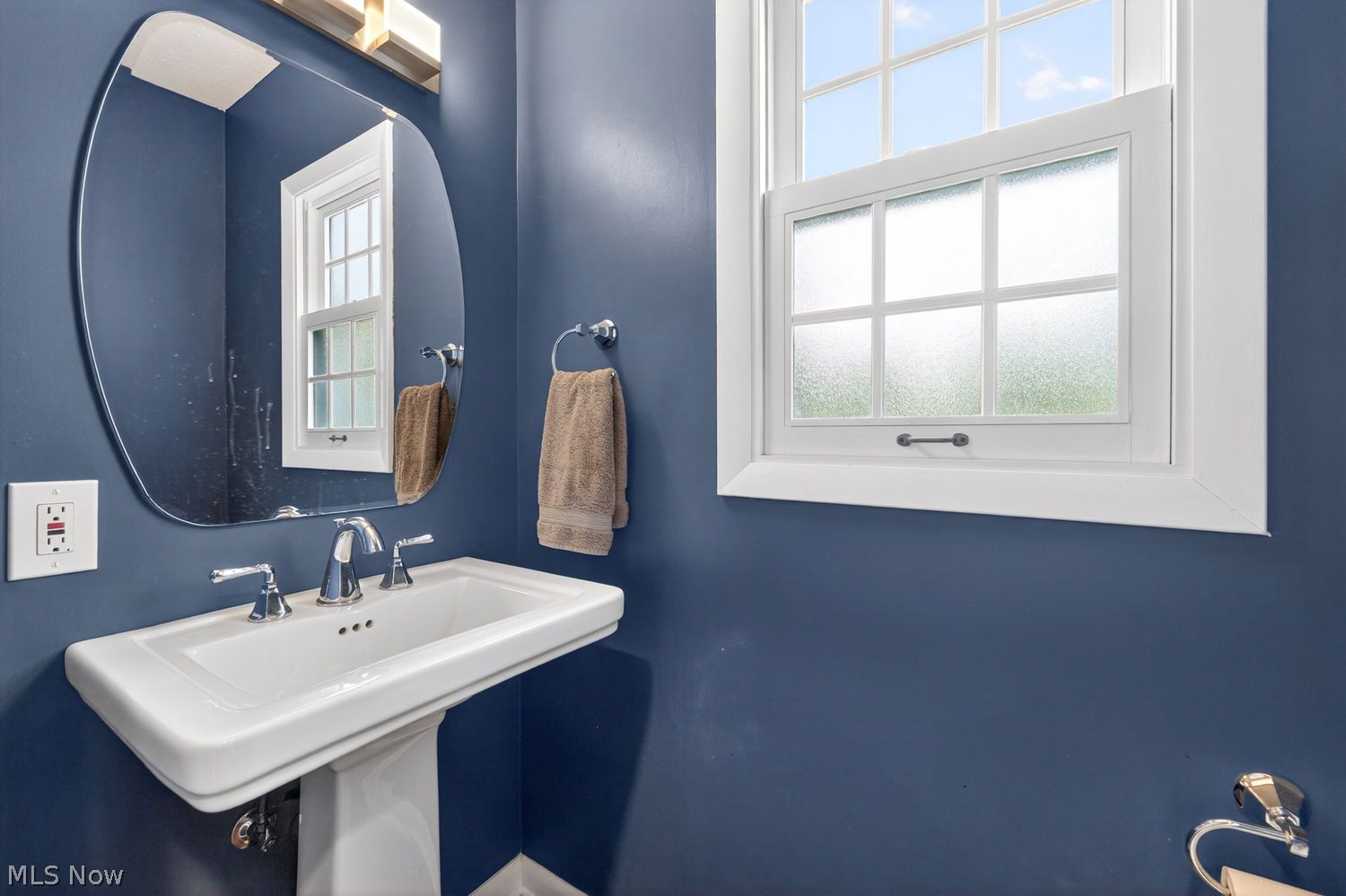 2393 Glen Valley Drive Westlake OH 44145