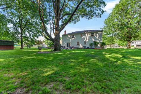 2393 Glen Valley Drive Westlake OH 44145