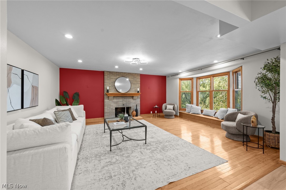 111 Waverly Lane Chagrin Falls OH 44022