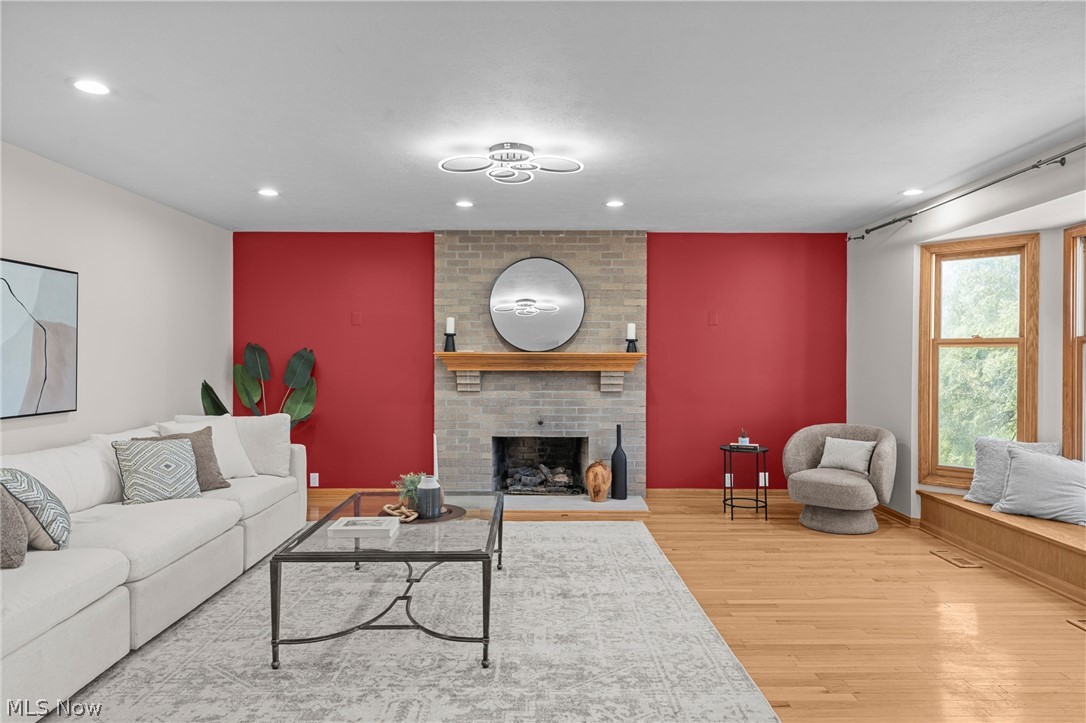 111 Waverly Lane Chagrin Falls OH 44022