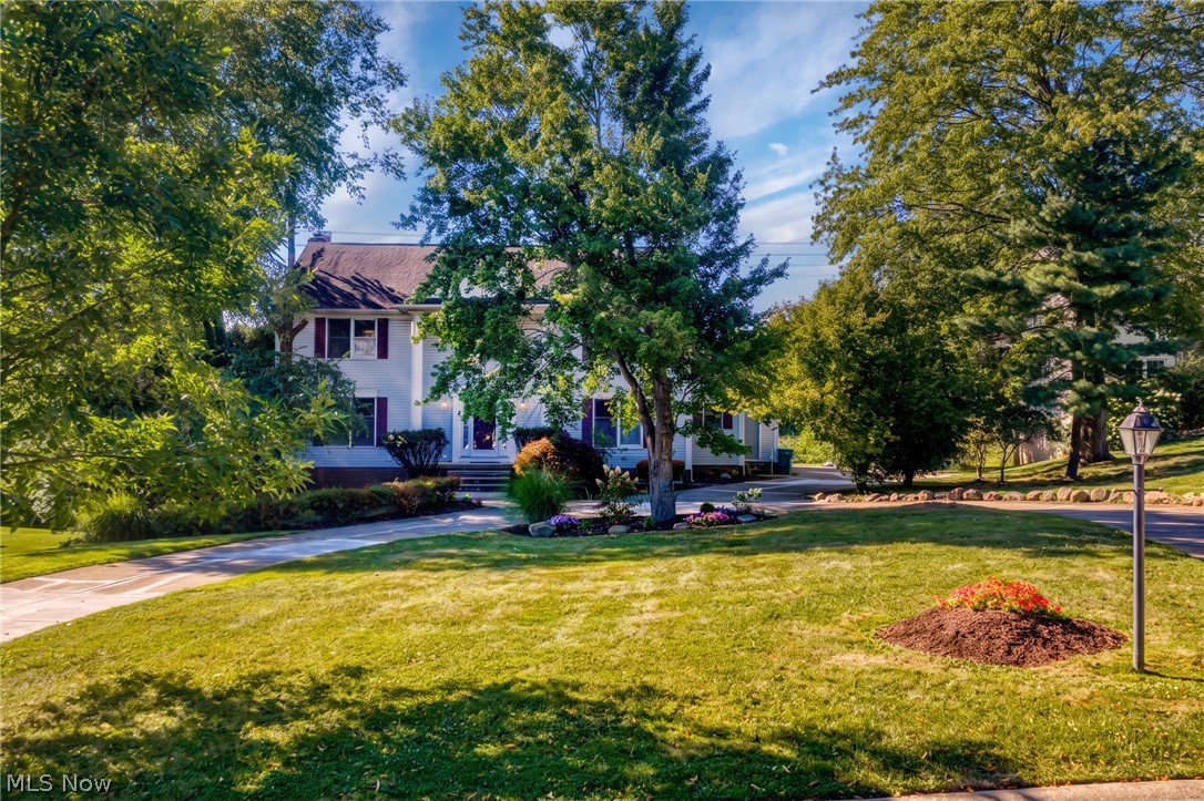 111 Waverly Lane Chagrin Falls OH 44022