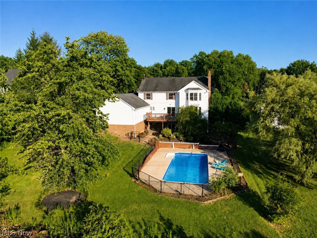 111 Waverly Lane Chagrin Falls OH 44022