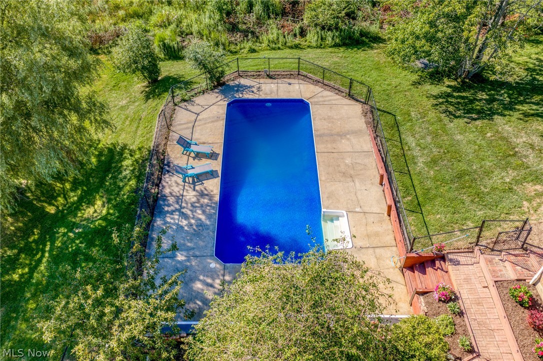 111 Waverly Lane Chagrin Falls OH 44022