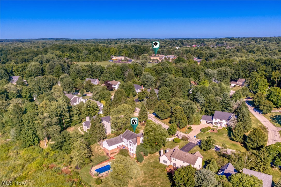 111 Waverly Lane Chagrin Falls OH 44022