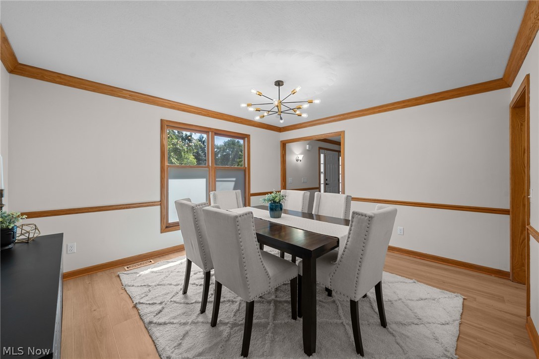 111 Waverly Lane Chagrin Falls OH 44022