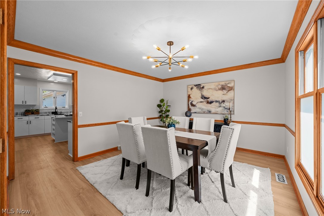 111 Waverly Lane Chagrin Falls OH 44022