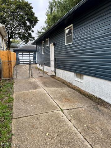 12530 North Road Cleveland OH 44111