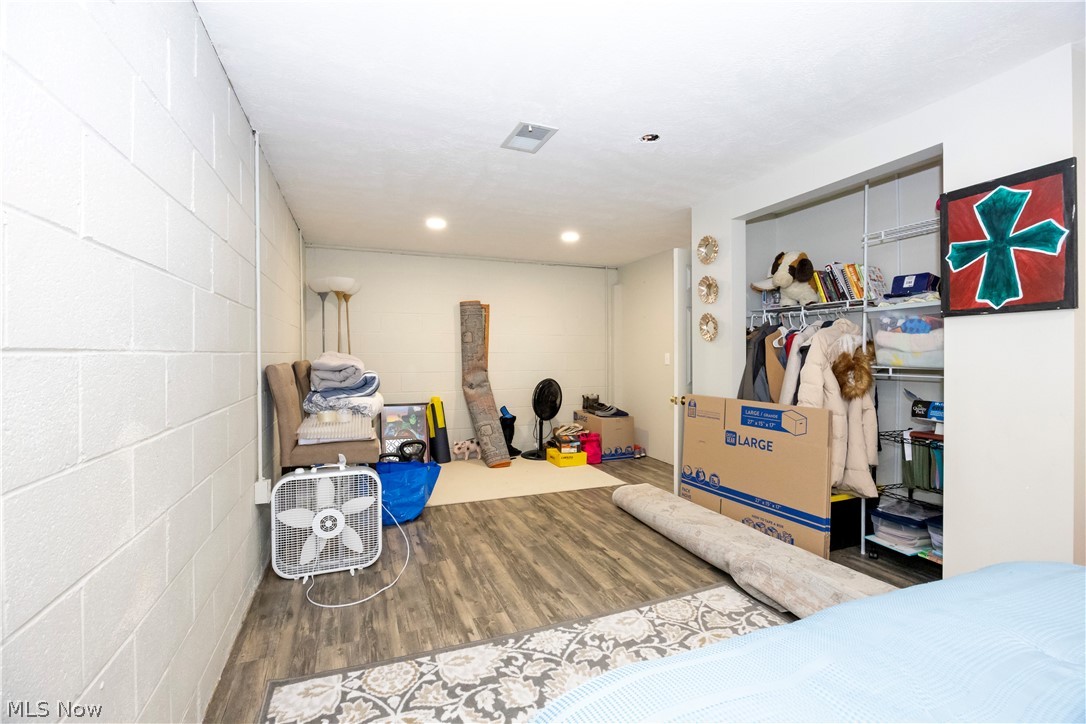 222 Tanglewood Drive Dalton OH 44618