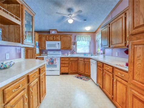 78 Periwinkle Drive Olmsted Twp OH 44138