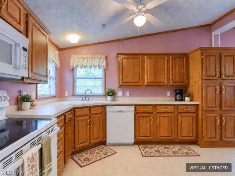 78 Periwinkle Drive Olmsted Twp OH 44138