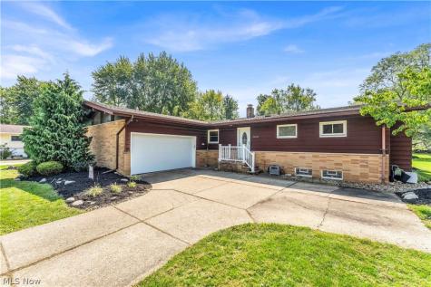 26913 Elizabeth Lane Olmsted Falls OH 44138