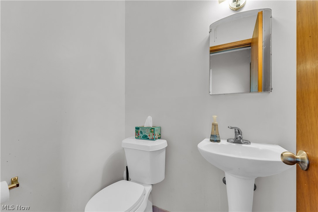 26913 Elizabeth Lane Olmsted Falls OH 44138