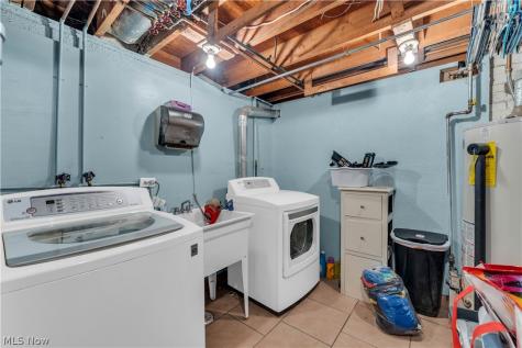 26913 Elizabeth Lane Olmsted Falls OH 44138