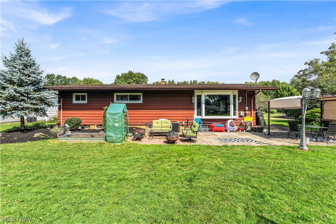 26913 Elizabeth Lane Olmsted Falls OH 44138