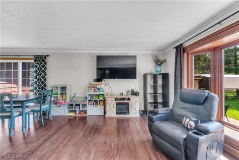 26913 Elizabeth Lane Olmsted Falls OH 44138
