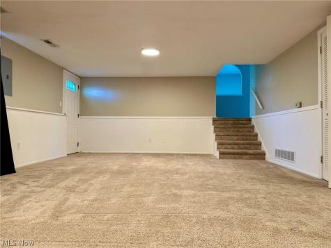 28096 Edgepark Drive North Olmsted OH 44070