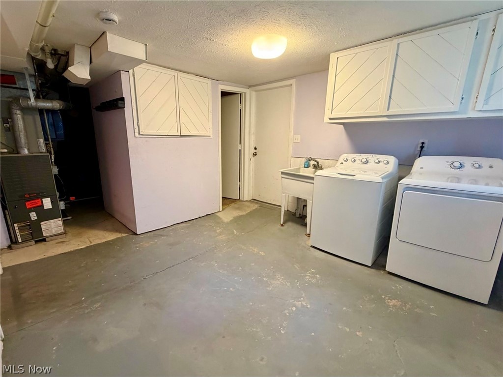 28096 Edgepark Drive North Olmsted OH 44070