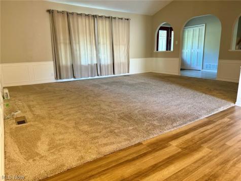 28096 Edgepark Drive North Olmsted OH 44070