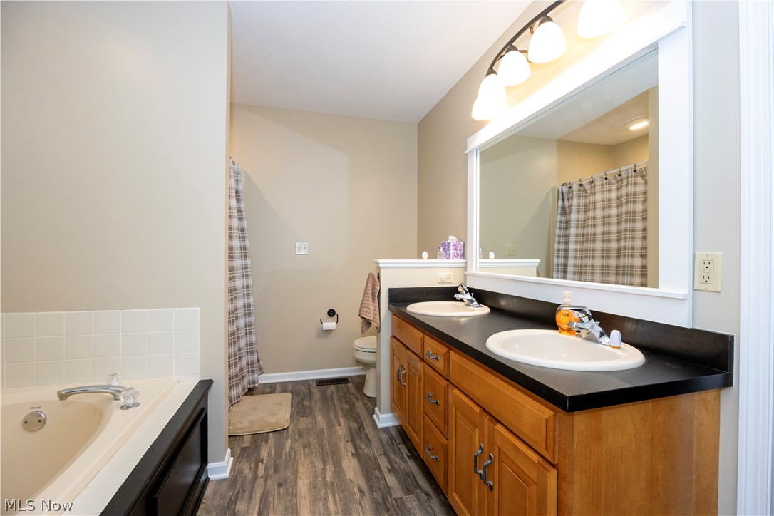 1516 Smith Drive Wooster OH 44691