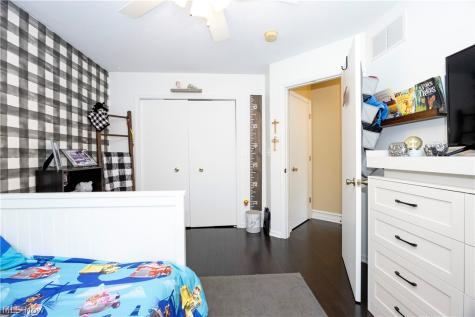 1516 Smith Drive Wooster OH 44691