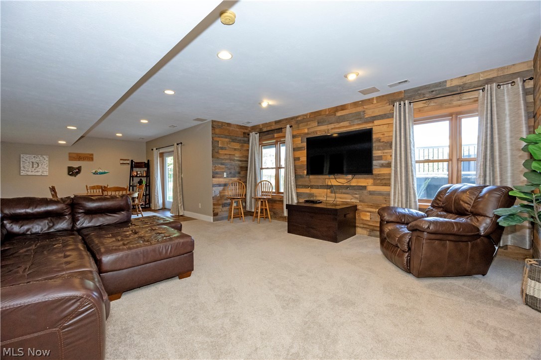 1516 Smith Drive Wooster OH 44691