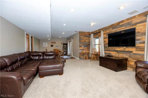 1516 Smith Drive Wooster OH 44691