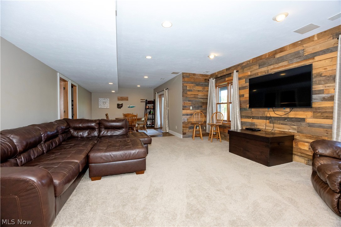1516 Smith Drive Wooster OH 44691