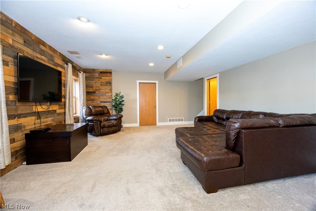 1516 Smith Drive Wooster OH 44691
